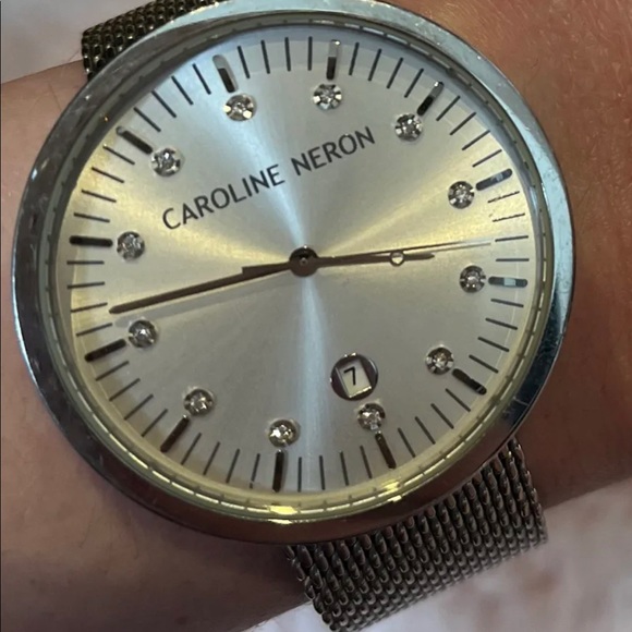 Caroline Néron « flashy » watches - Picture 3 of 10